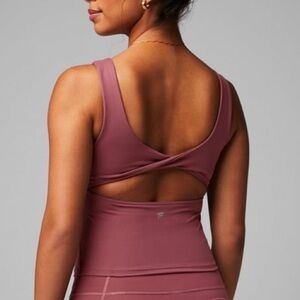 NWT Fabletics Oasis Twist Built-In Bra Tank moonlit mauve size women’s XL